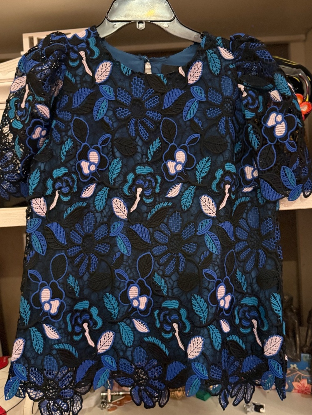 Abbey Glass Small S Marty top blue black floral lace - Picture 4 of 6